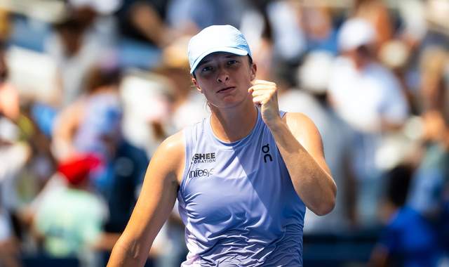 斯瓦泰克收, 斯瓦泰克和, 夺得职业生 斯瓦泰克收, 斯瓦泰克和, 夺得职业生