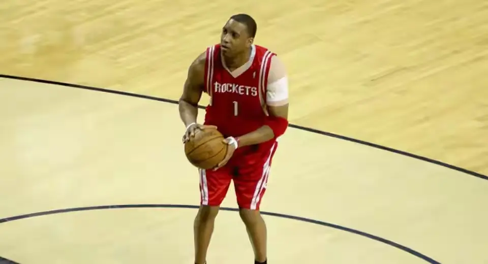 他的背身, 级球星, 米的身高后 他的背身, 级球星, 米的身高后