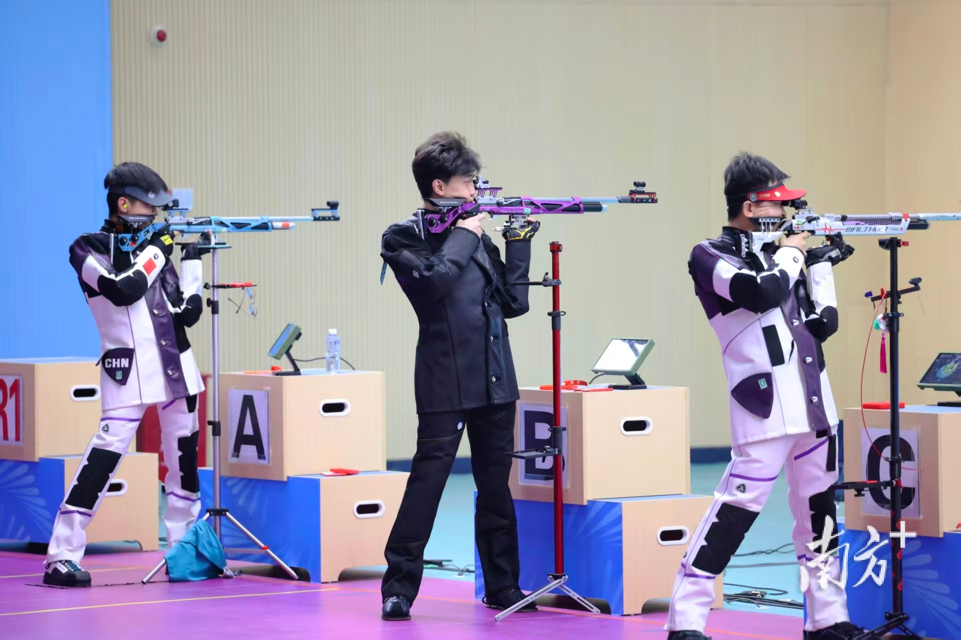 tenan, 比赛愈发惊, 干饭哥