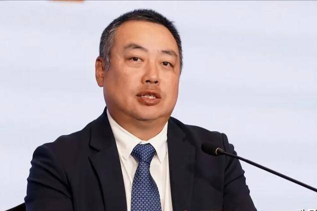 任中国乒协, 队没有一两